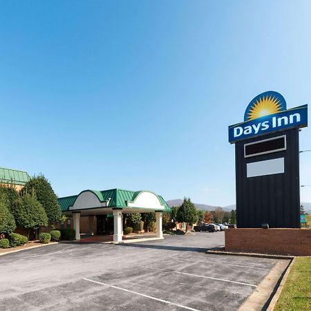 Days Inn By Wyndham Luray Shenandoah Экстерьер фото