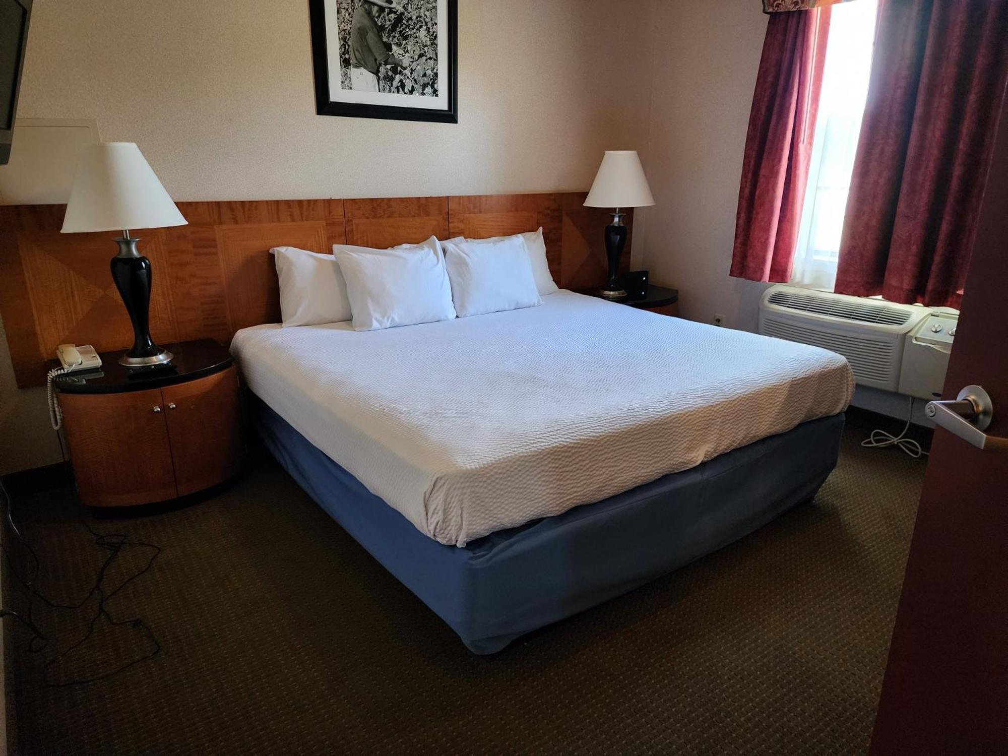 Days Inn By Wyndham Luray Shenandoah Экстерьер фото