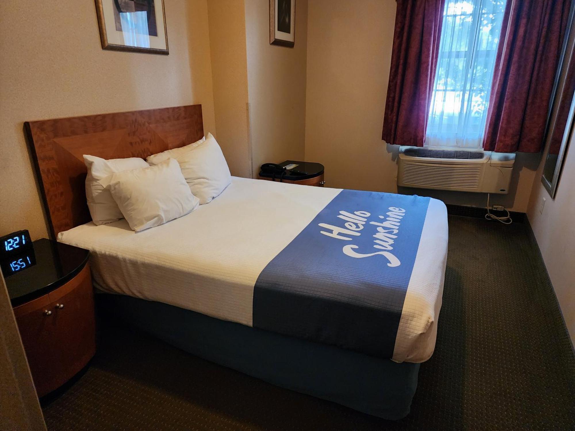 Days Inn By Wyndham Luray Shenandoah Экстерьер фото